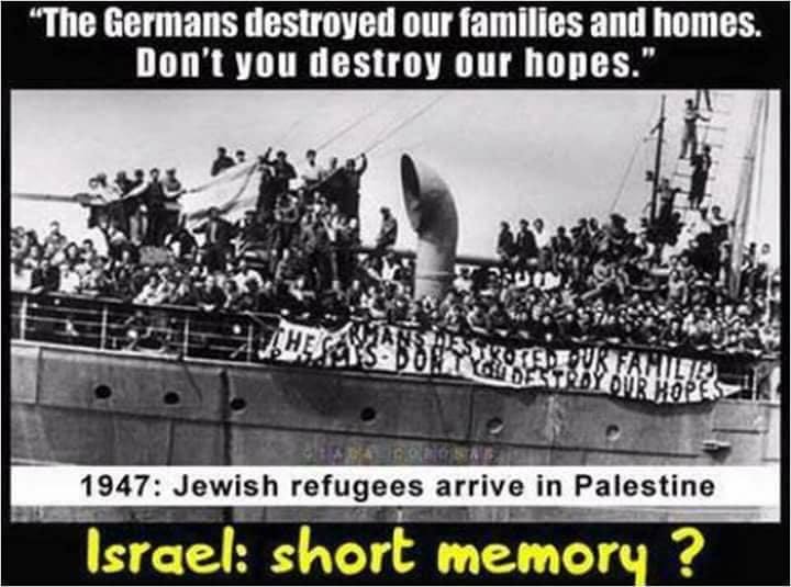 The ship "Theodor Herzl" arriving in Palestine in 1947